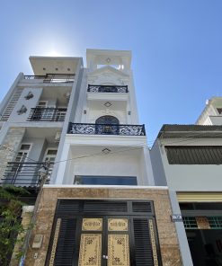 Nhà đường Lê Văn Qưới
